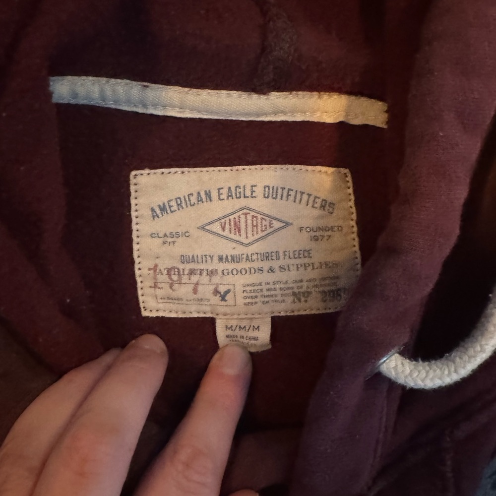 American Eagle Outfitters Vintage Burgundy Hoodie - Picture 2 of 2